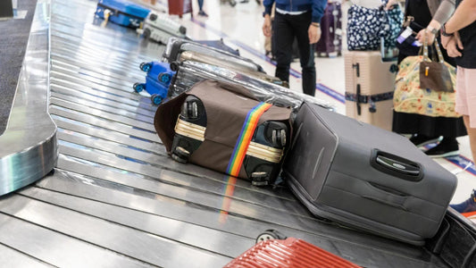 identify luggage quickly at airport with colorful luggage strap